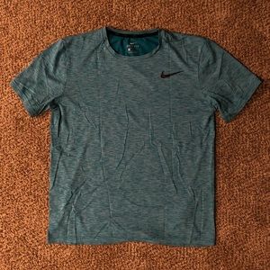 Nike Dri-FIT Breathe Men’s T Shirt Large L Blue